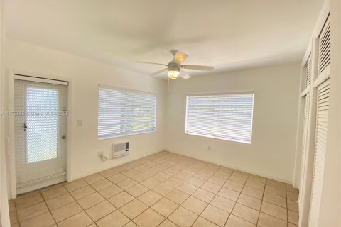 Copropriété à louer à Miami Beach, Floride: 1 chambre, 53.42 m2 № 1897702 - photo 15