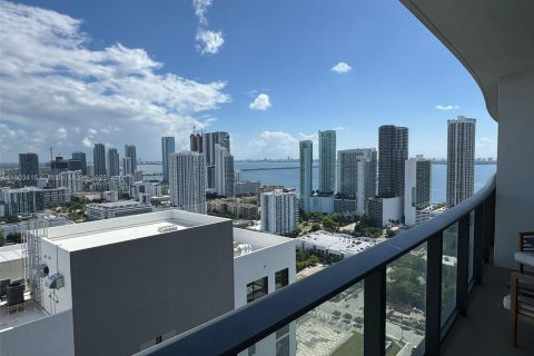 Condominio en alquiler en Miami, Florida, 1 dormitorio, 69.86 m2 № 1954398 - foto 14