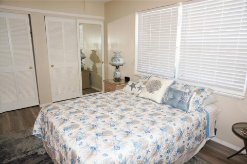 Condo in Port Charlotte, Florida, 2 bedrooms  № 1410335 - photo 20