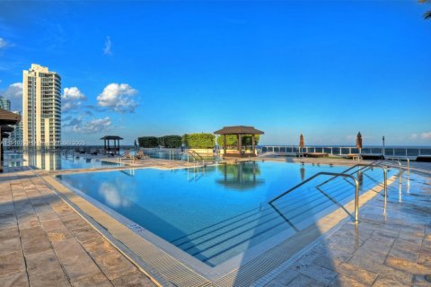 Copropriété à louer à Hallandale Beach, Floride: 1 chambre, 75.34 m2 № 1966553 - photo 13