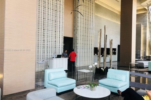 Copropriété à louer à Hallandale Beach, Floride: 1 chambre, 75.34 m2 № 1966553 - photo 14