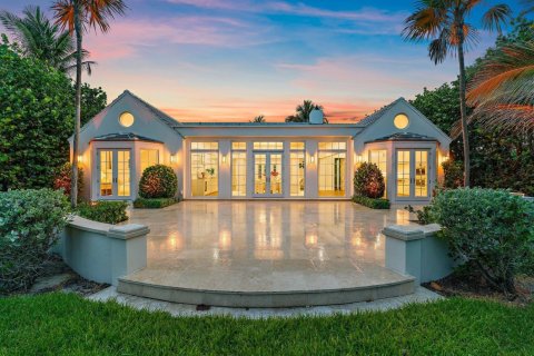 House in Hobe Sound, Florida 4 bedrooms, 430.6 sq.m. № 2249755 - photo 5