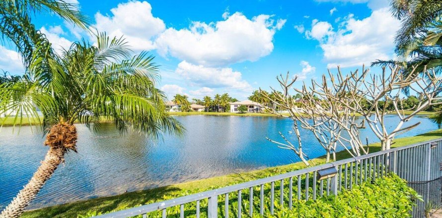 Villa ou maison à Delray Beach, Floride 5 chambres, 375.51 m2 № 1068190