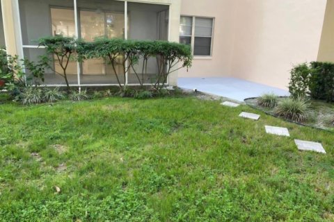 Copropriété à louer à Lauderdale Lakes, Floride: 2 chambres, 89.19 m2 № 2414610 - photo 12