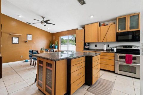 Villa ou maison à vendre à Orlando, Floride: 3 chambres, 129.88 m2 № 1846685 - photo 13
