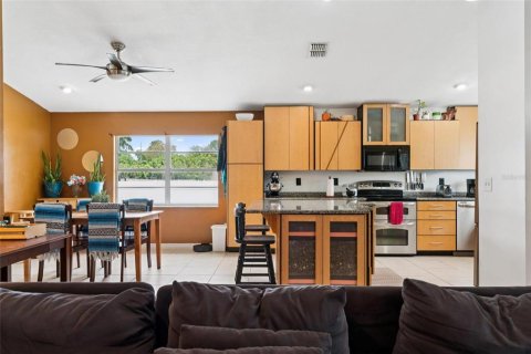 Villa ou maison à vendre à Orlando, Floride: 3 chambres, 129.88 m2 № 1846685 - photo 6