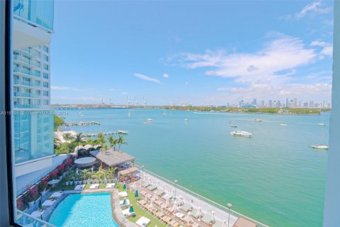 Condominio en venta en Miami Beach, Florida, 2 dormitorios, 101.08 m2 № 1812186 - foto 1
