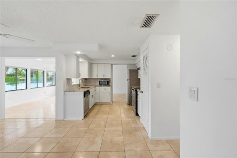 Casa en venta en Sarasota, Florida, 3 dormitorios, 145.3 m2 № 2383784 - foto 22