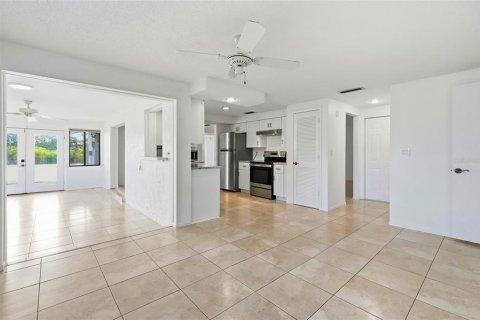 Casa en venta en Sarasota, Florida, 3 dormitorios, 145.3 m2 № 2383784 - foto 25