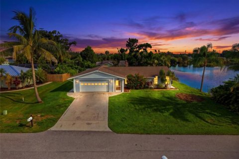 Casa en Sarasota, Florida 3 dormitorios, 145.3 m2 № 2383784