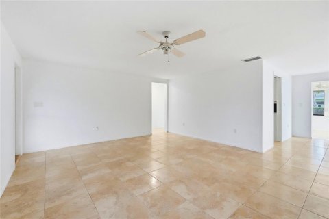 Casa en venta en Sarasota, Florida, 3 dormitorios, 145.3 m2 № 2383784 - foto 10