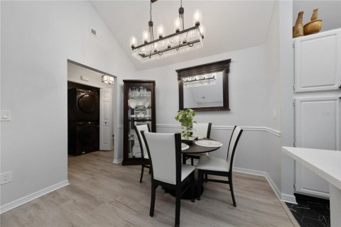 Condo in Orlando, Florida, 2 bedrooms  № 2290590 - photo 8