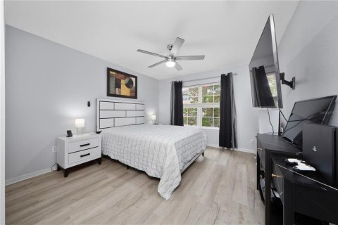 Condo in Orlando, Florida, 2 bedrooms  № 2290590 - photo 20