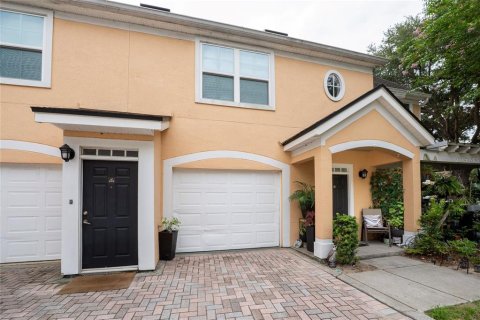 Condo in Orlando, Florida, 2 bedrooms  № 2290590 - photo 2
