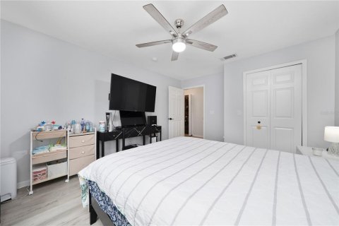Condo in Orlando, Florida, 2 bedrooms  № 2290590 - photo 21