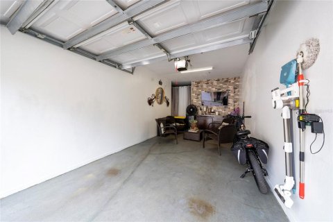 Condo in Orlando, Florida, 2 bedrooms  № 2290590 - photo 25