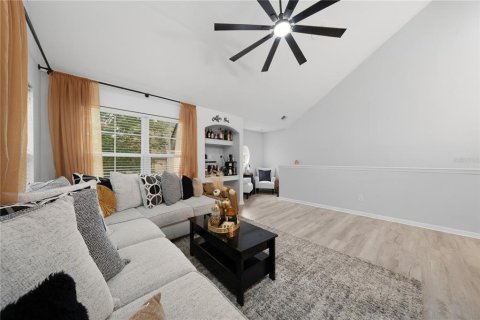 Condo in Orlando, Florida, 2 bedrooms  № 2290590 - photo 7