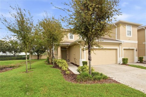 Touwnhouse à louer à Brandon, Floride: 3 chambres, 172.8 m2 № 2436783 - photo 3