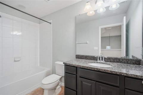 Touwnhouse à louer à Brandon, Floride: 3 chambres, 172.8 m2 № 2436783 - photo 21