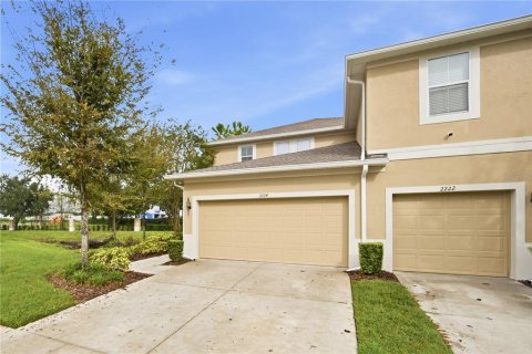 Touwnhouse à louer à Brandon, Floride: 3 chambres, 172.8 m2 № 2436783 - photo 2