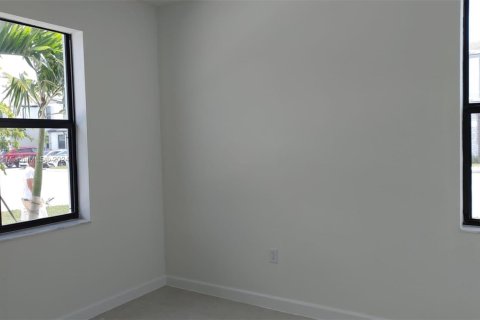 Townhouse in Homestead, Florida 3 bedrooms, 123.37 sq.m. № 1763696 - photo 22