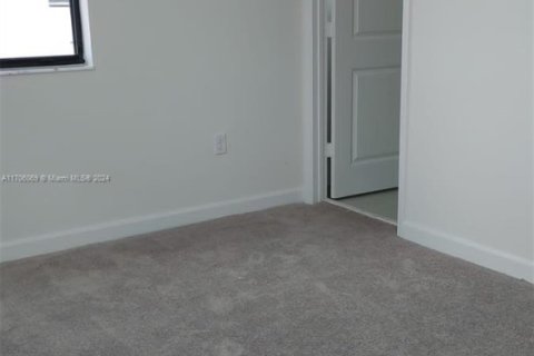 Townhouse in Homestead, Florida 3 bedrooms, 123.37 sq.m. № 1763696 - photo 25
