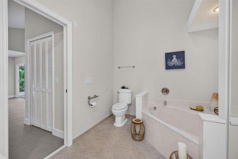Villa ou maison à vendre à Stuart, Floride: 3 chambres, 140.1 m2 № 2363525 - photo 28