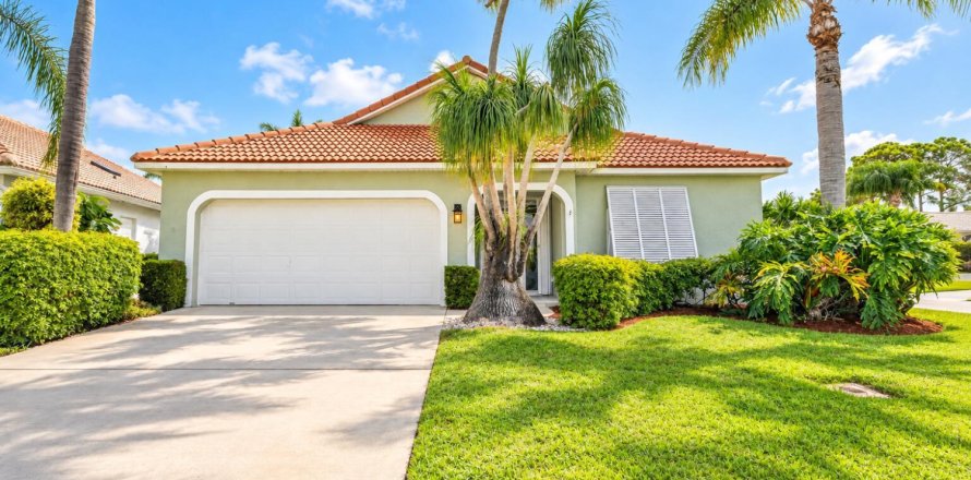 Villa ou maison à Stuart, Floride 3 chambres, 140.1 m2 № 2363525