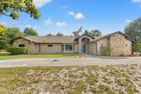 Casa en venta en Spring Hill, Florida, 5 dormitorios, 314.01 m2 № 1686409 - foto 1