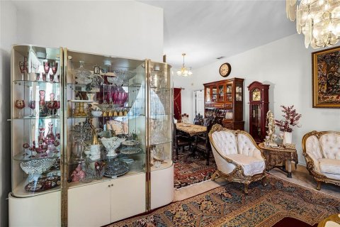 Купить виллу или дом в Уинтер-Хейвен, Флорида 13 комнат, 177.81м2, № 1903238 - фото 5