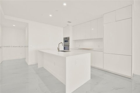 Copropriété à vendre à Miami, Floride: 3 chambres, 152.64 m2 № 1854733 - photo 14