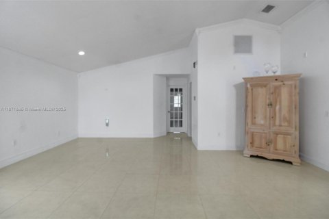 Villa ou maison à vendre à Miami, Floride: 3 chambres, 164.99 m2 № 1922664 - photo 10