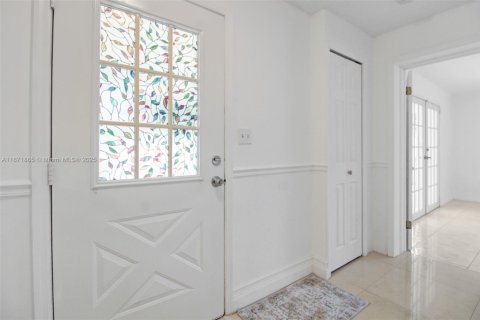 Villa ou maison à vendre à Miami, Floride: 3 chambres, 164.99 m2 № 1922664 - photo 20