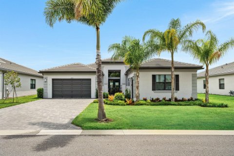 House in Port St. Lucie, Florida 3 bedrooms, 288.74 sq.m. № 2365325