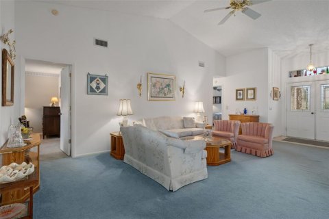 House in Spring Hill, Florida 2 bedrooms, 170.48 sq.m. № 1879067 - photo 8