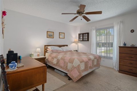 House in Spring Hill, Florida 2 bedrooms, 170.48 sq.m. № 1879067 - photo 24