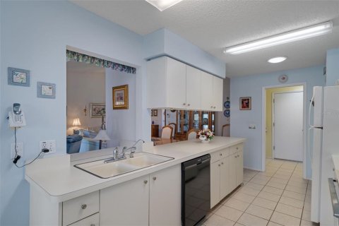House in Spring Hill, Florida 2 bedrooms, 170.48 sq.m. № 1879067 - photo 18