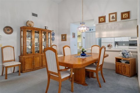 House in Spring Hill, Florida 2 bedrooms, 170.48 sq.m. № 1879067 - photo 11