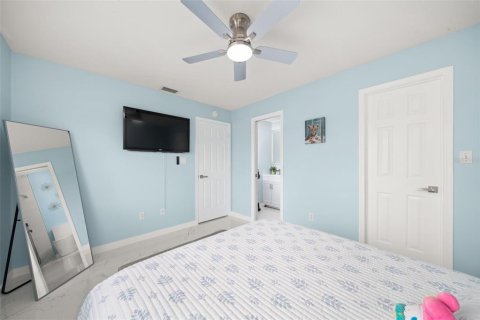 House in Sebring, Florida 2 bedrooms, 92.9 sq.m. № 2204794 - photo 24