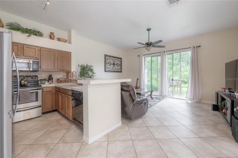 Touwnhouse à vendre à Tampa, Floride: 2 chambres, 139.73 m2 № 1771412 - photo 11