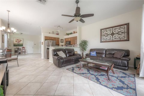 Touwnhouse à vendre à Tampa, Floride: 2 chambres, 139.73 m2 № 1771412 - photo 15