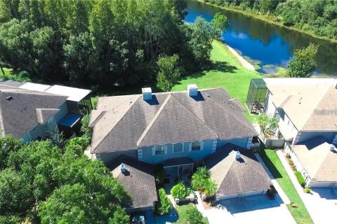 Touwnhouse à vendre à Tampa, Floride: 2 chambres, 139.73 m2 № 1771412 - photo 3