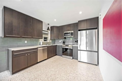 Casa en venta en Sarasota, Florida, 2 dormitorios, 131.92 m2 № 1819524 - foto 12