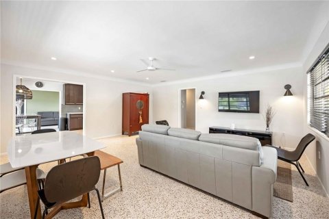 Casa en venta en Sarasota, Florida, 2 dormitorios, 131.92 m2 № 1819524 - foto 9