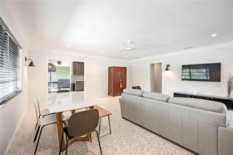 Casa en venta en Sarasota, Florida, 2 dormitorios, 131.92 m2 № 1819524 - foto 8