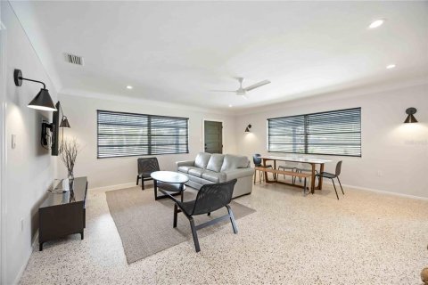Casa en venta en Sarasota, Florida, 2 dormitorios, 131.92 m2 № 1819524 - foto 10