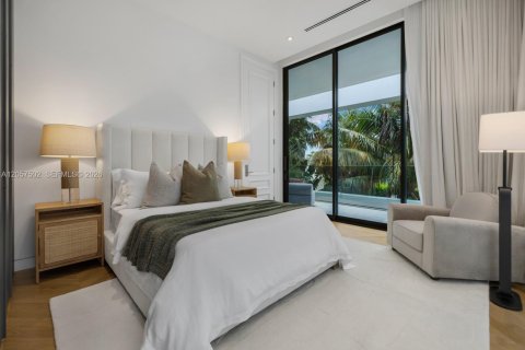 House in Miami Beach, Florida 6 bedrooms, 644.93 sq.m. № 2366161 - photo 28