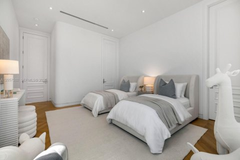 House in Miami Beach, Florida 6 bedrooms, 644.93 sq.m. № 2366161 - photo 27