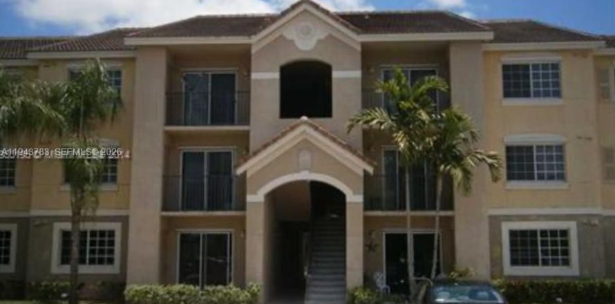 Condominio en Homestead, Florida, 2 dormitorios  № 2002390