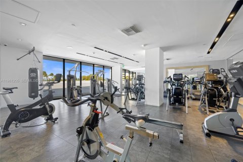 Снять в аренду кондоминиум в Майами-Бич, Флорида 2 спальни, 110.55м2, № 2025720 - фото 24